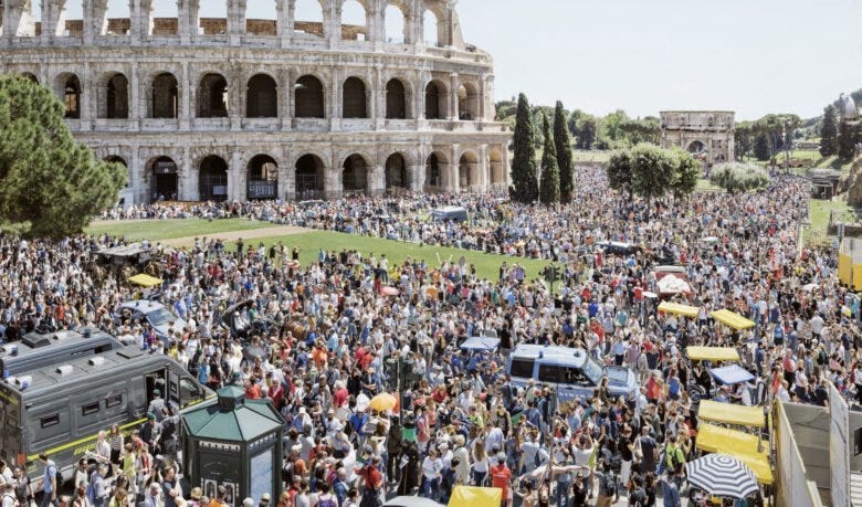 Ovetourism780x459